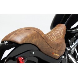 asiento-corbin-gunfighter-harley-softail-blackline-11-up